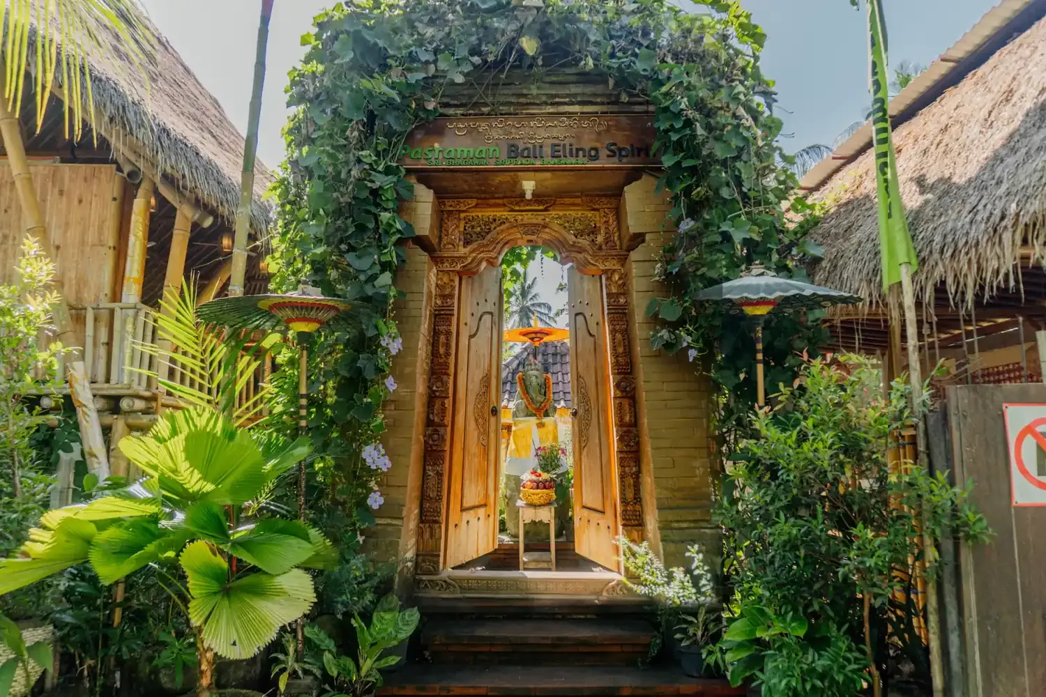 Pintu masuk Bali Eling Spirit